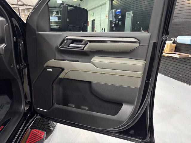 Used 2026 Chevrolet Silverado 2500 ZR2 AWD/4WD image 34