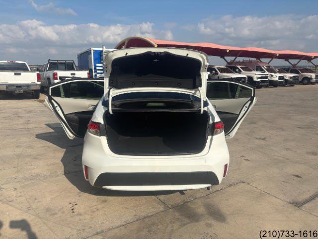 Used 2021 Toyota Corolla LE image 25