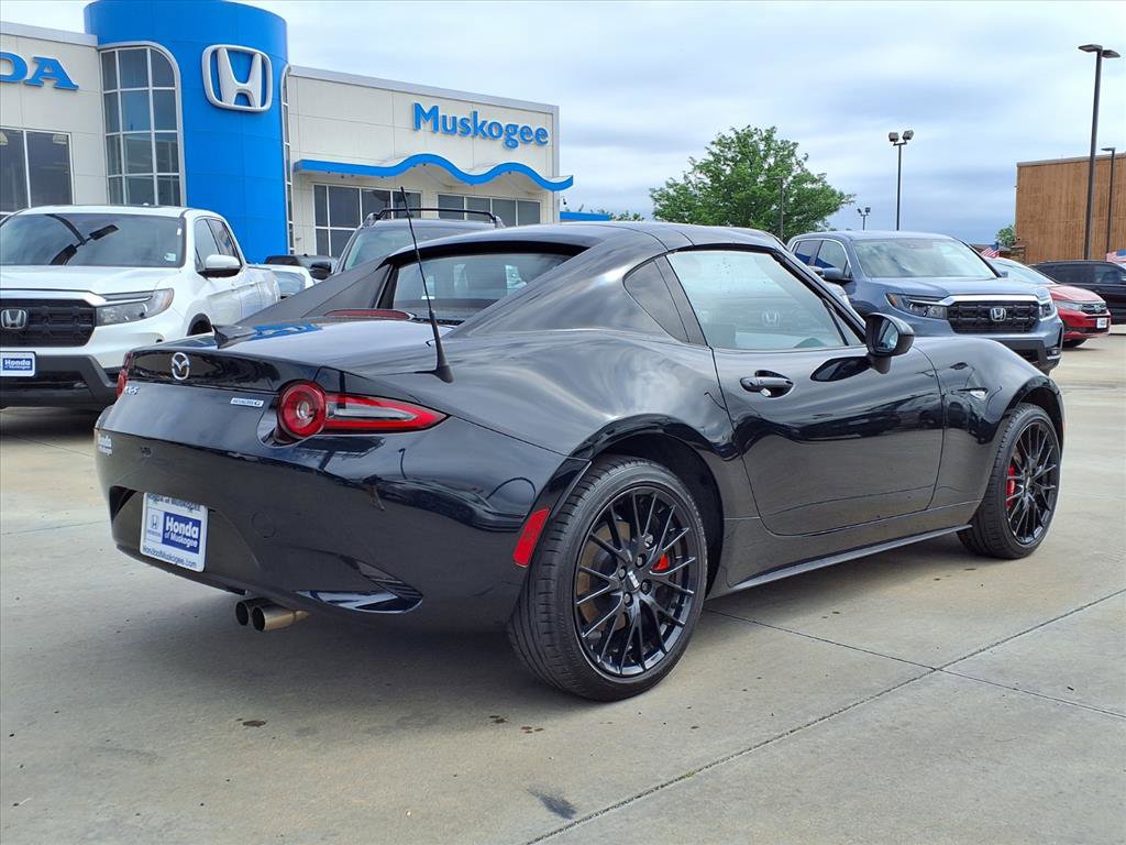 Used 2025 MAZDA MX-5 Miata RF Club w/ Interior Package RWD image 2