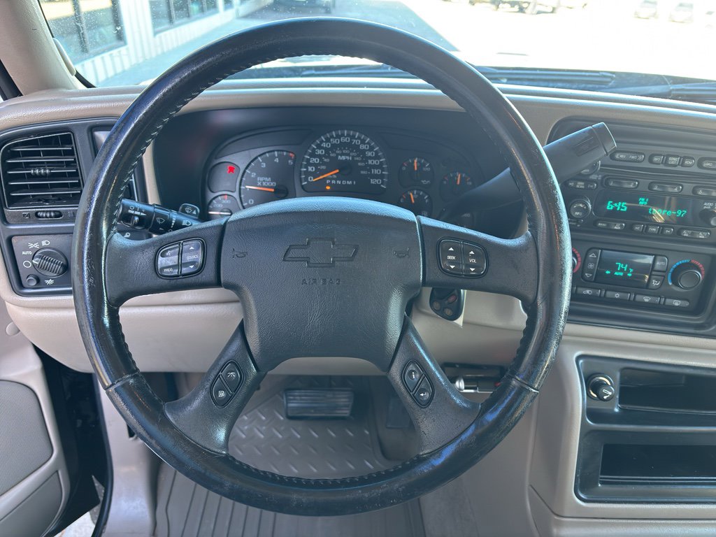 Used 2006 Chevrolet Silverado 2500 LT w/ Heavy-Duty Power Package image 14