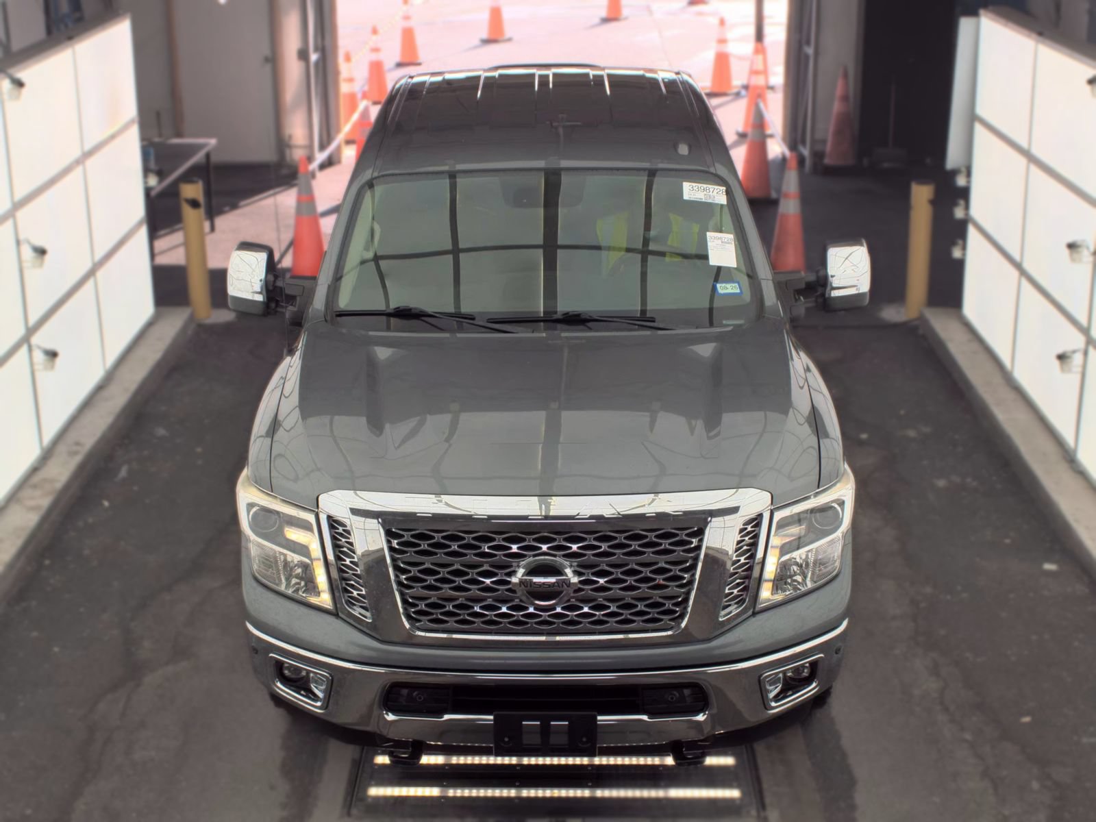 Used 2019 Nissan Titan SL w/ Chrome Package AWD/4WD image 2