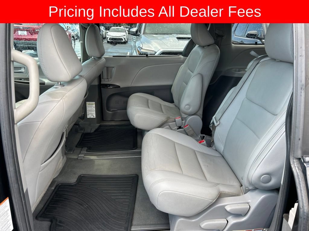 Used 2020 Toyota Sienna XLE FWD image 14