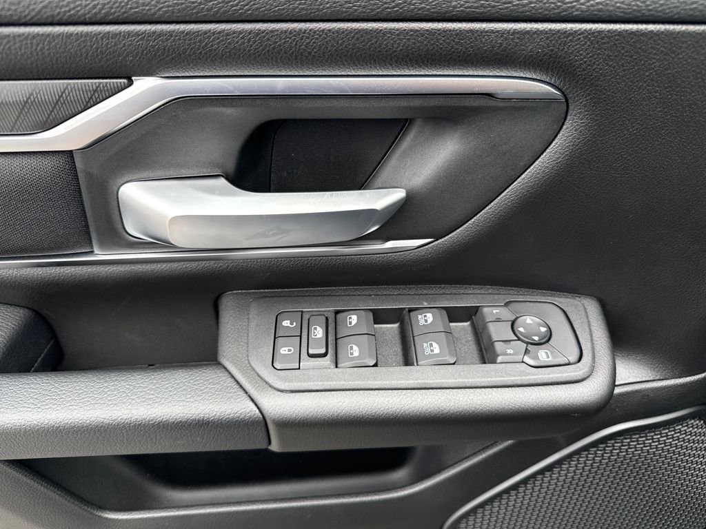 New 2026 RAM 1500 4x4 Crew Cab image 14