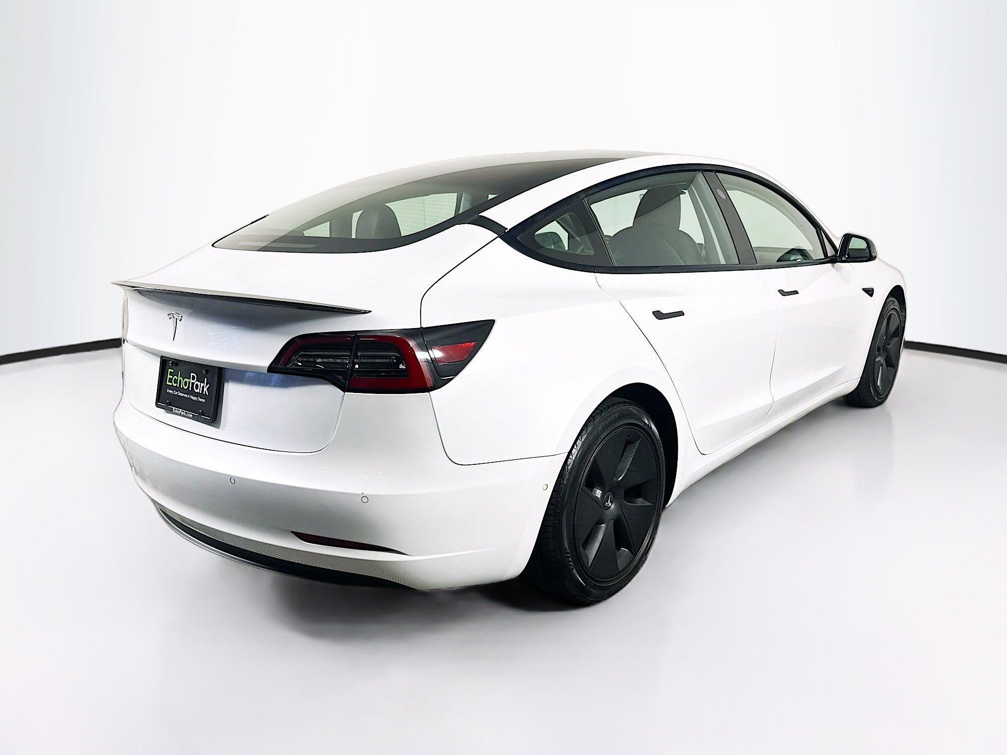 Used 2021 Tesla Model 3 Standard Range Plus RWD image 9
