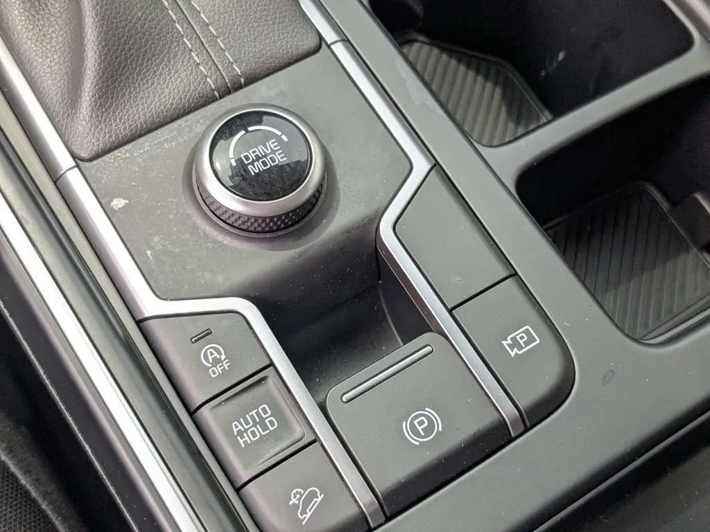 Used 2026 Kia Sorento LX FWD image 27