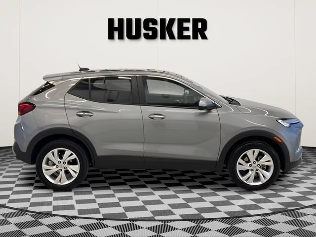 Certified 2025 Buick Encore GX Preferred AWD/4WD image 2