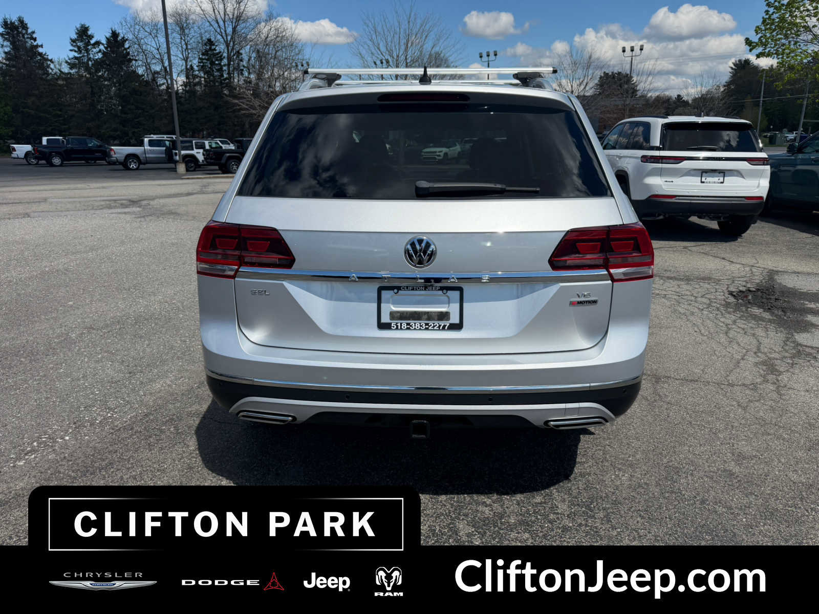 Used 2018 Volkswagen Atlas SEL AWD/4WD image 5