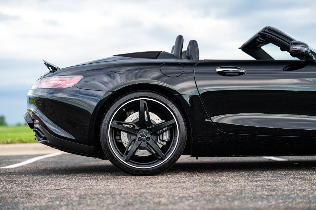 Used 2019 Mercedes-Benz AMG GT Roadster image 35