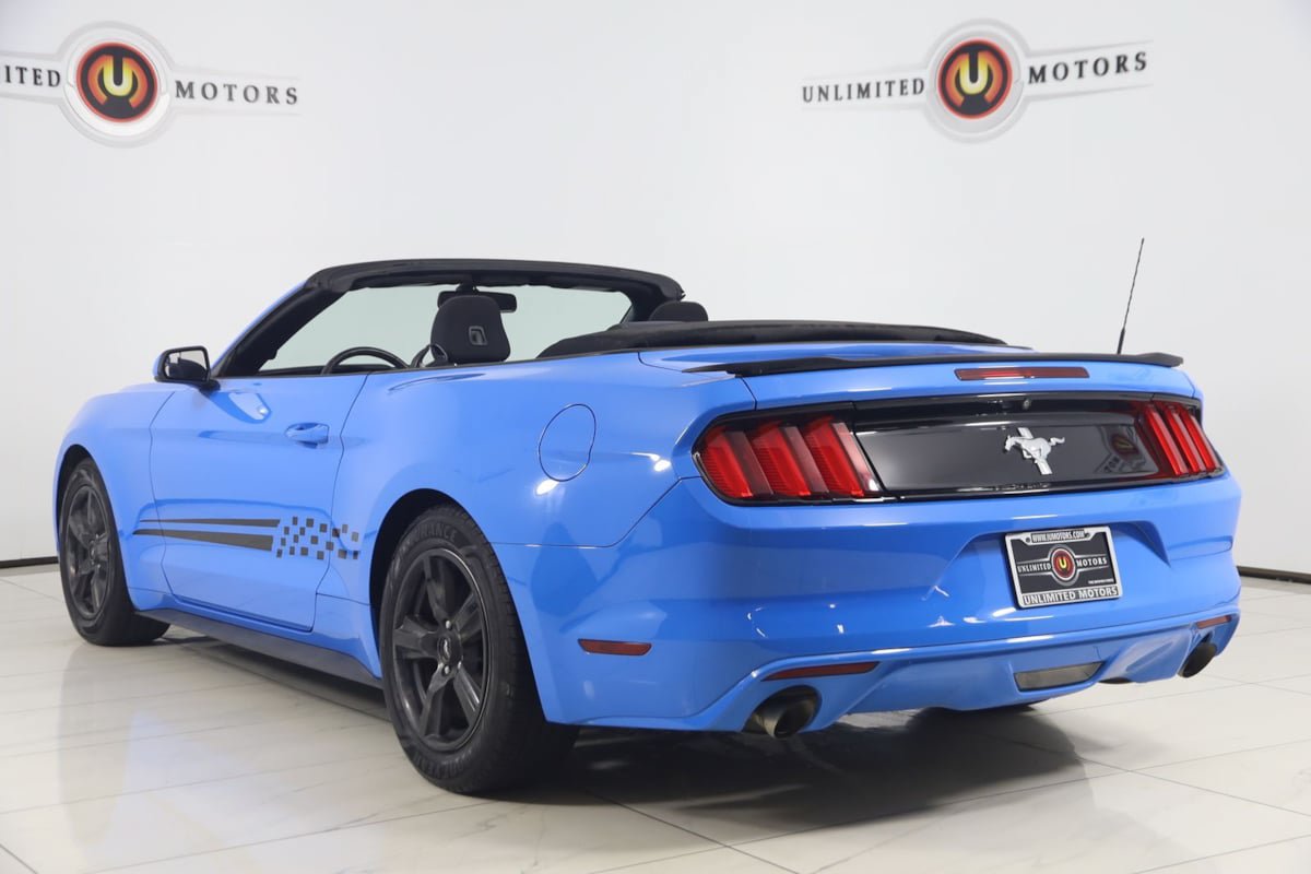 Used 2017 Ford Mustang Convertible RWD image 24