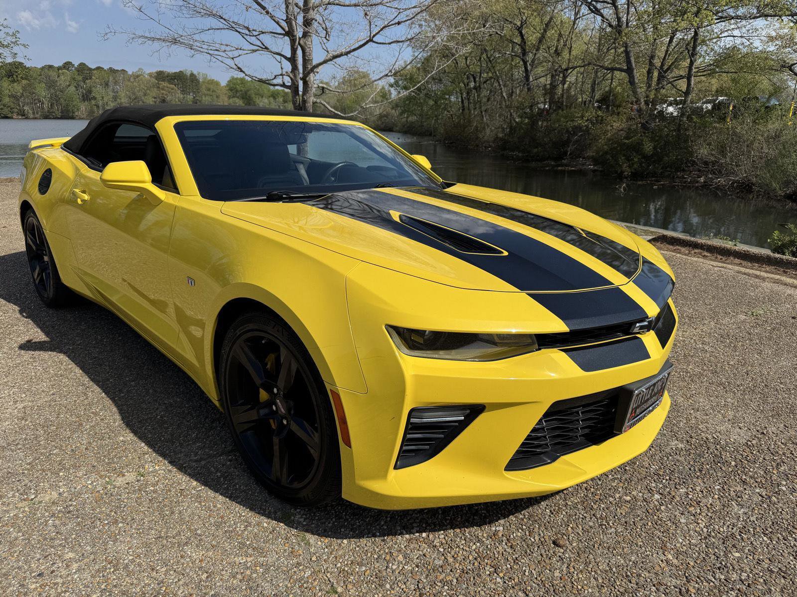 Used 2016 Chevrolet Camaro SS image 11