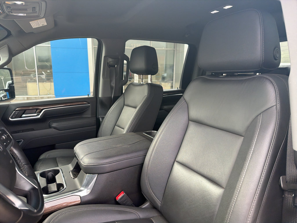 Used 2025 Chevrolet Silverado 2500 LT w/ Trail Boss Package AWD/4WD image 18