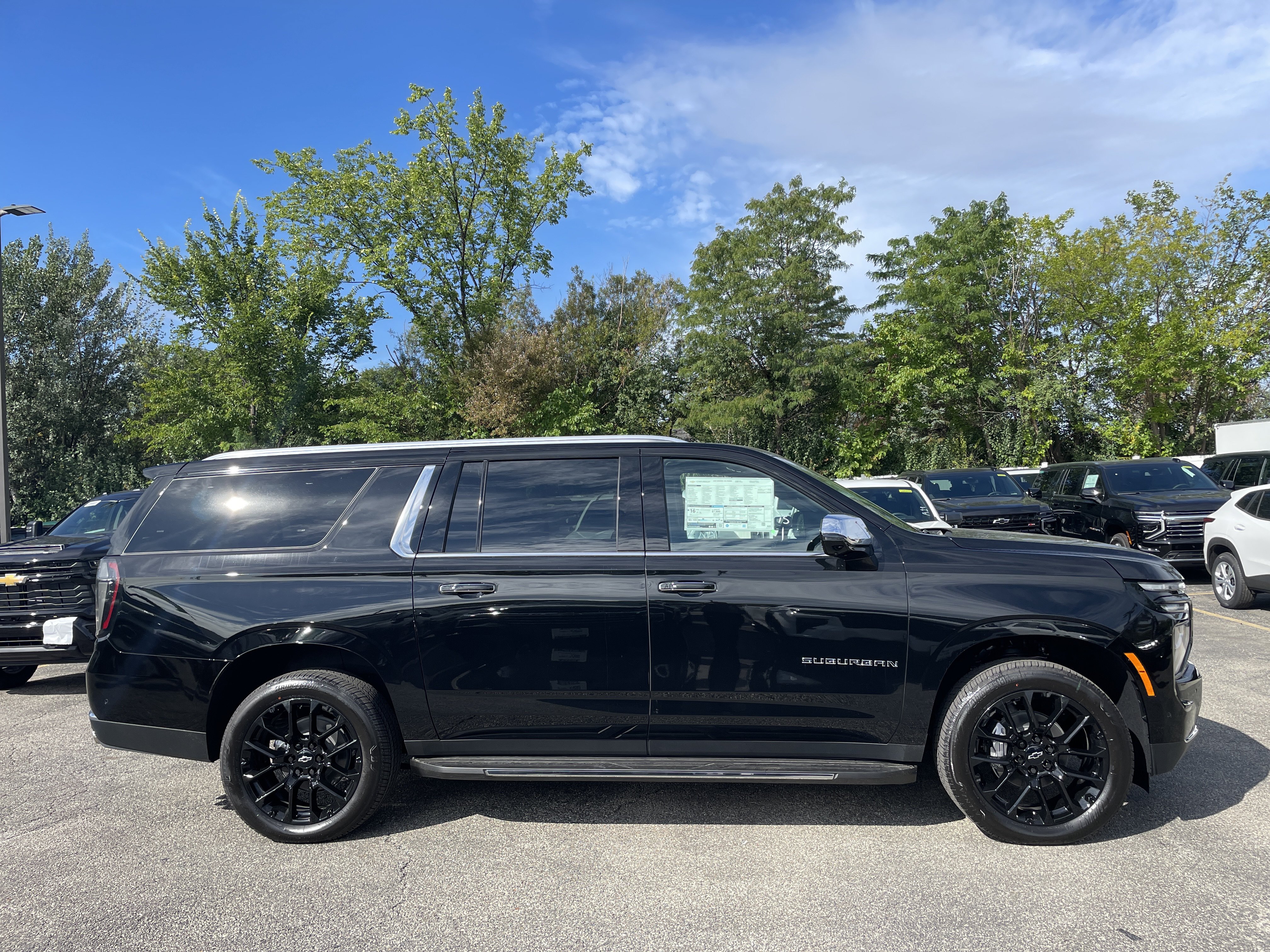New 2026 Chevrolet Suburban Premier w/ Sun And Tow Package AWD/4WD image 6