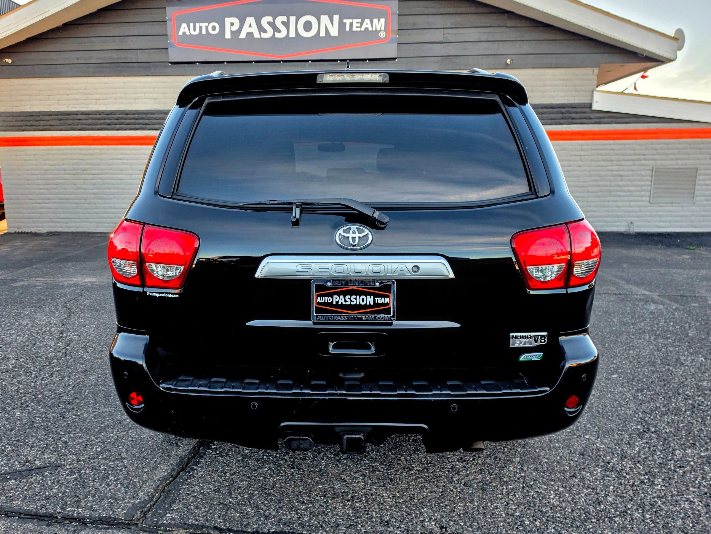 Used 2013 Toyota Sequoia Platinum image 4