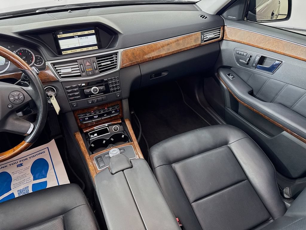 Used 2010 Mercedes-Benz E 350 Sedan image 28