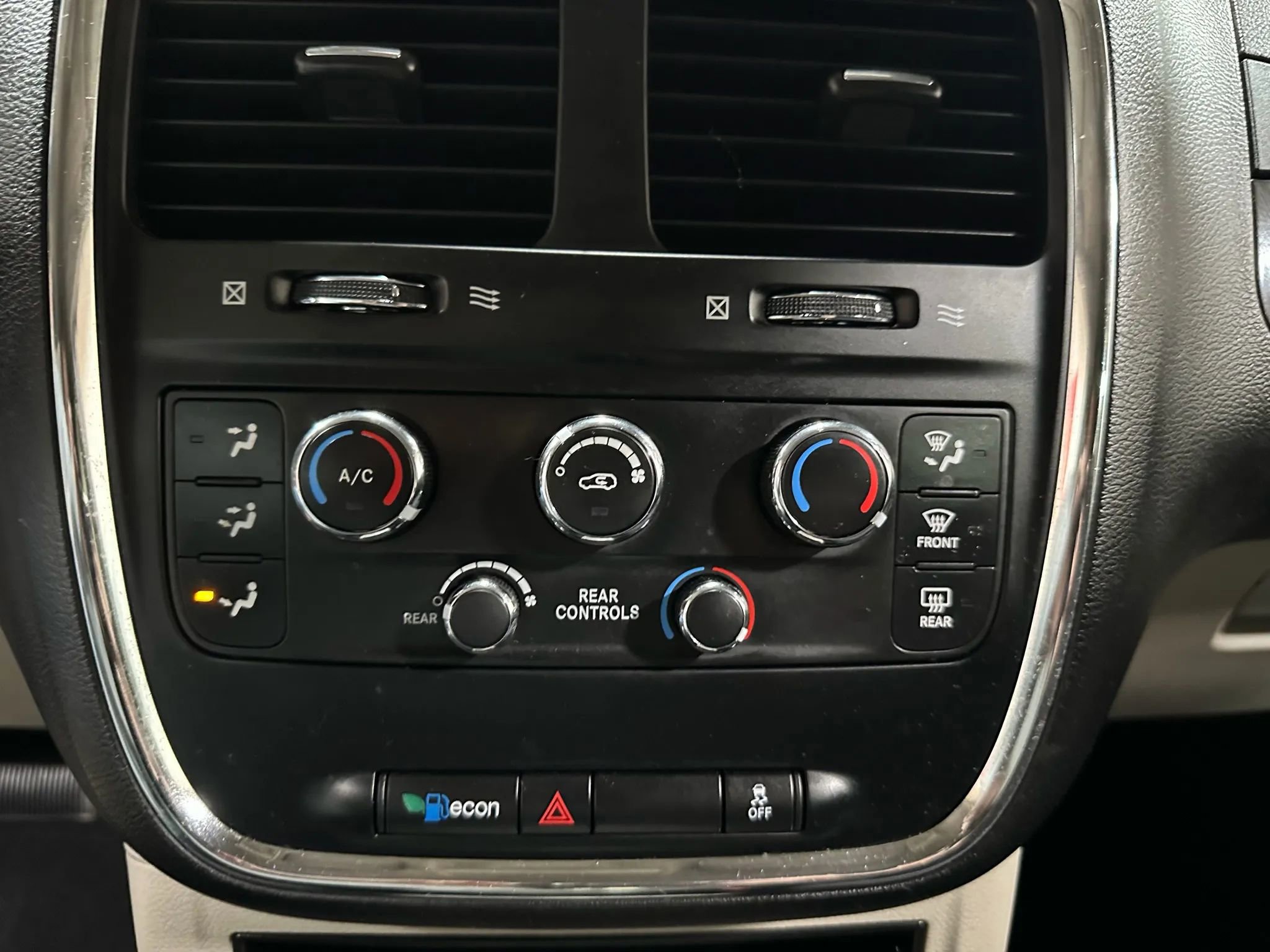 Used 2014 Dodge Grand Caravan SE w/ Quick Order Package 29E SE image 36