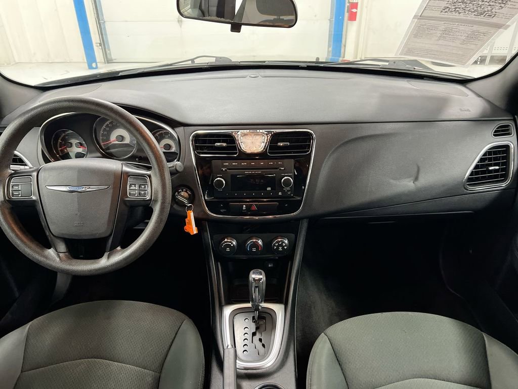 Used 2012 Chrysler 200 LX image 10