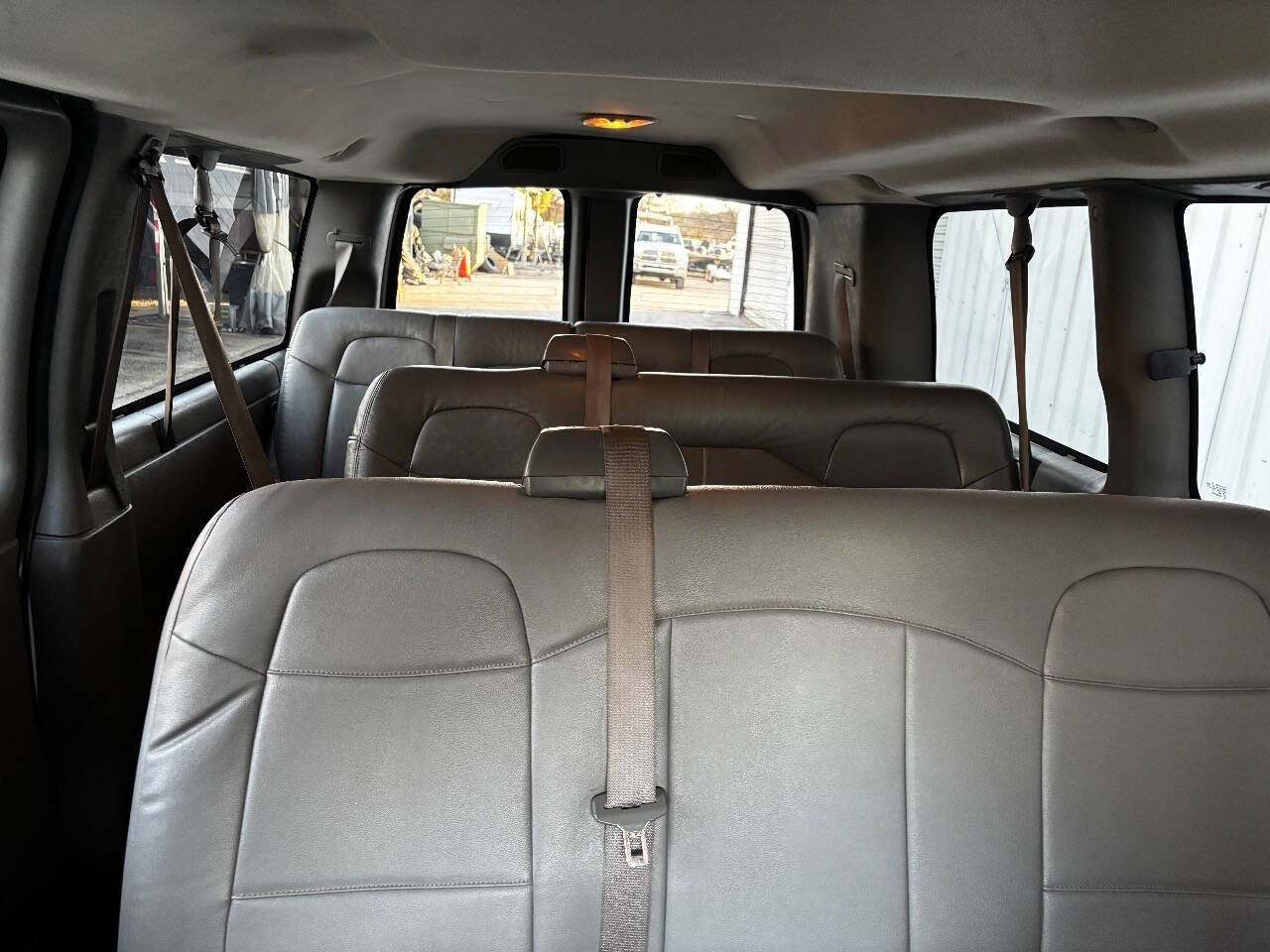 Used 2014 GMC Savana 3500 LS image 11
