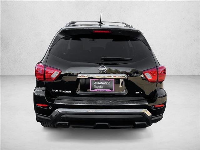 Used 2017 Nissan Pathfinder S image 5