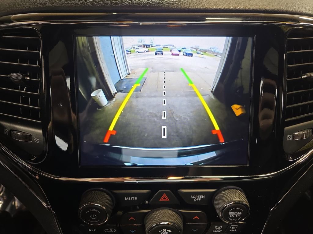 Used 2019 Jeep Grand Cherokee Limited w/ Luxury Group II AWD/4WD image 27