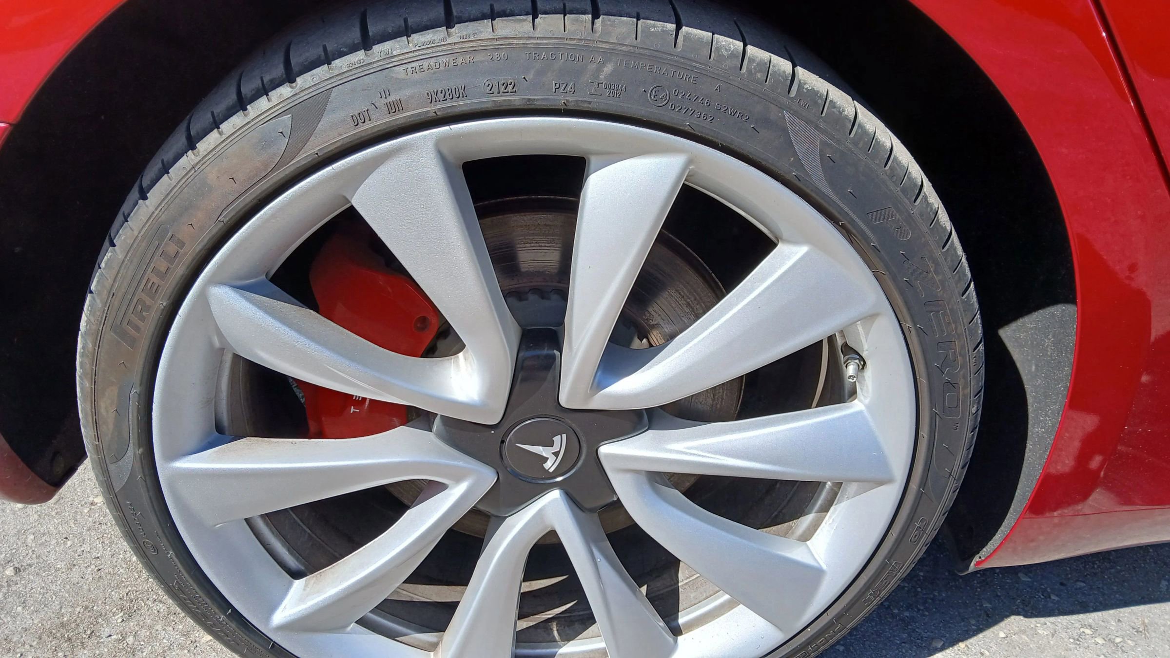 Used 2018 Tesla Model 3 Long Range AWD/4WD image 11