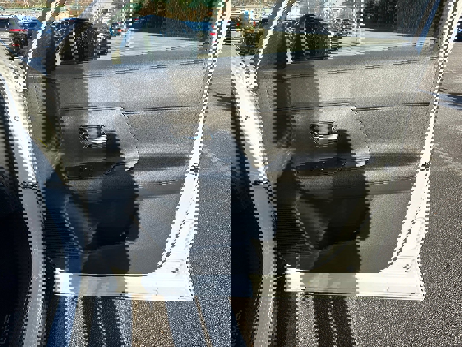 New 2026 Nissan Kicks SV image 14