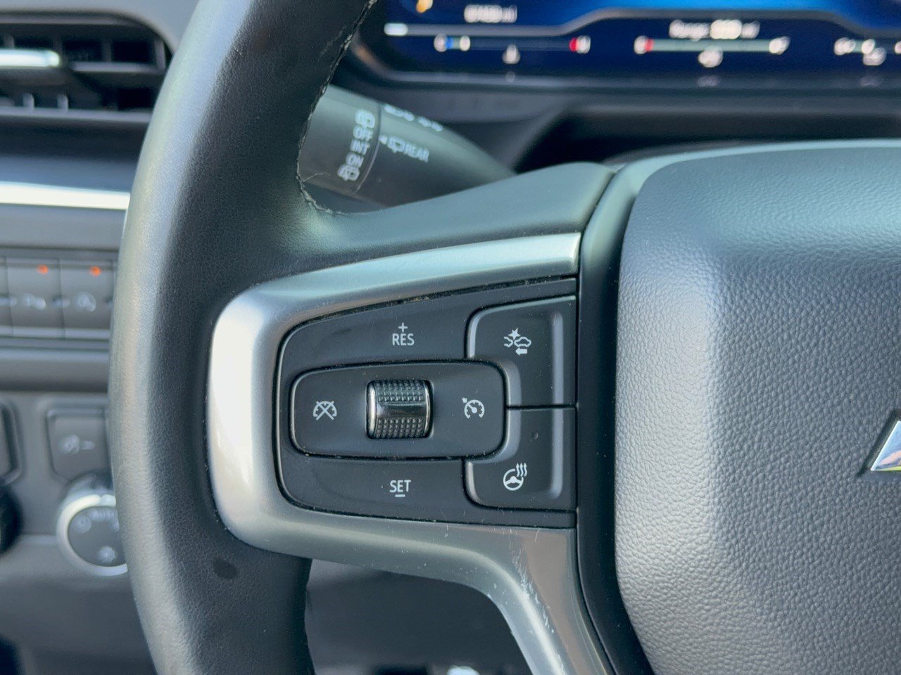 Used 2023 Chevrolet Tahoe Premier RWD image 18