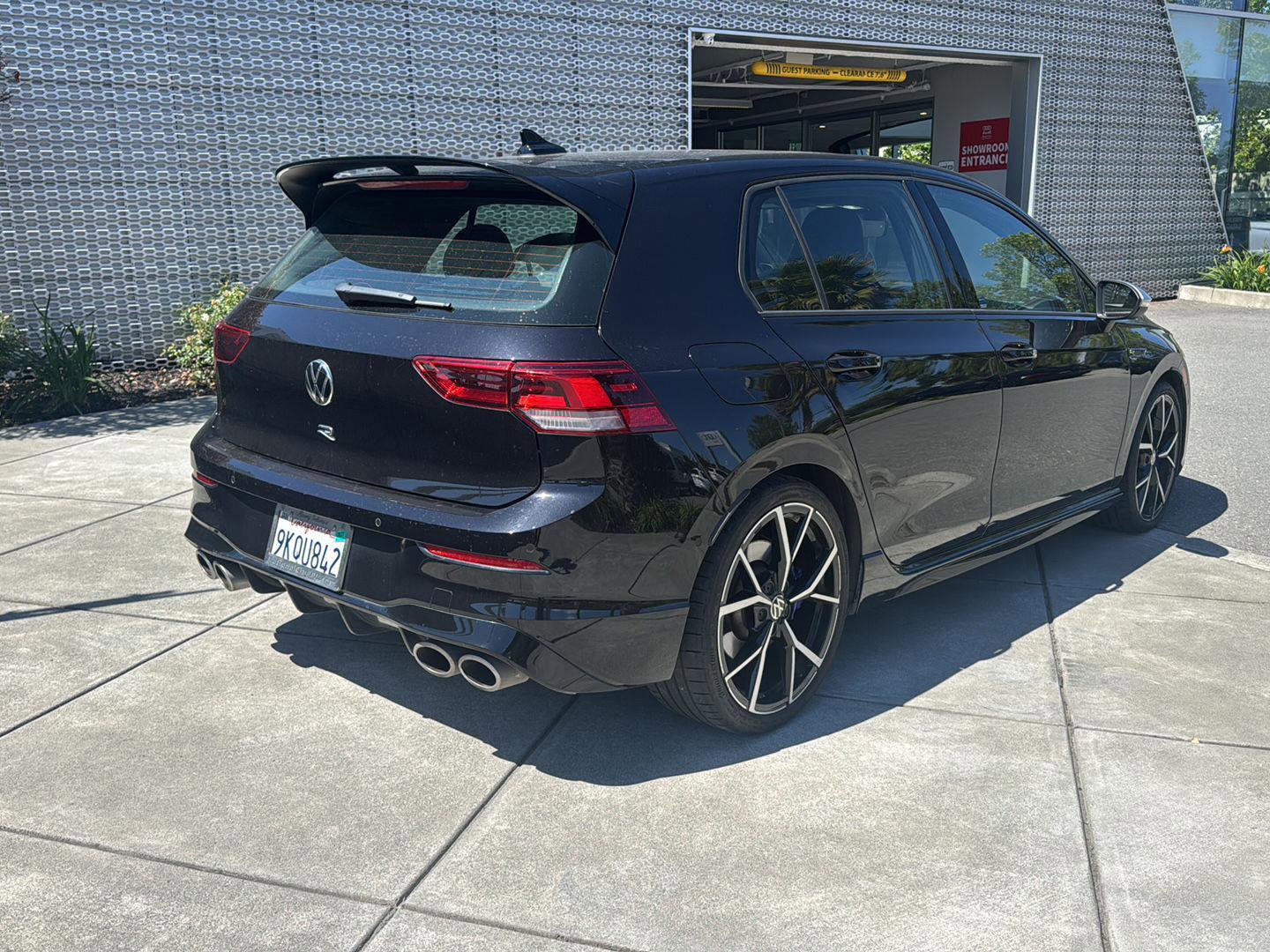 Used 2024 Volkswagen Golf R AWD/4WD image 6