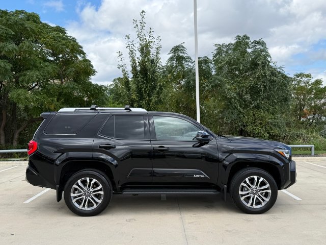 Used 2025 Toyota 4Runner Limited w/ Tow Technology Package AWD/4WD image 4