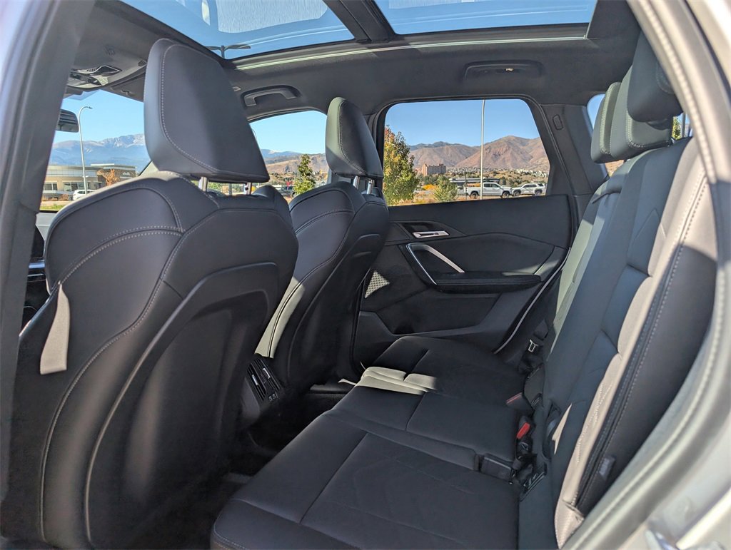 Certified 2025 BMW X1 xDrive28i w/ Technology Package image 16