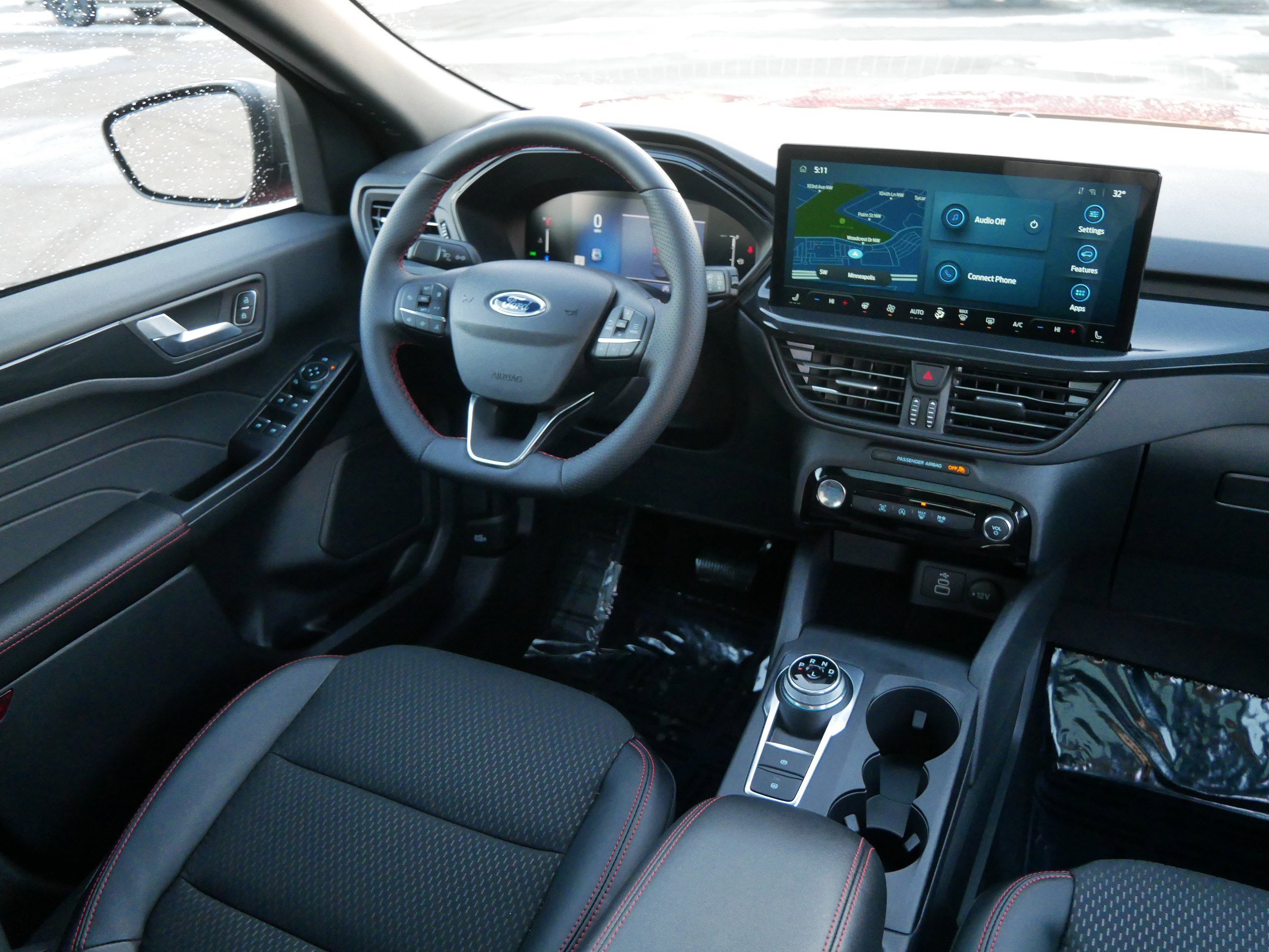 Used 2026 Ford Escape ST-Line w/ Tech Pack #1 AWD/4WD image 9