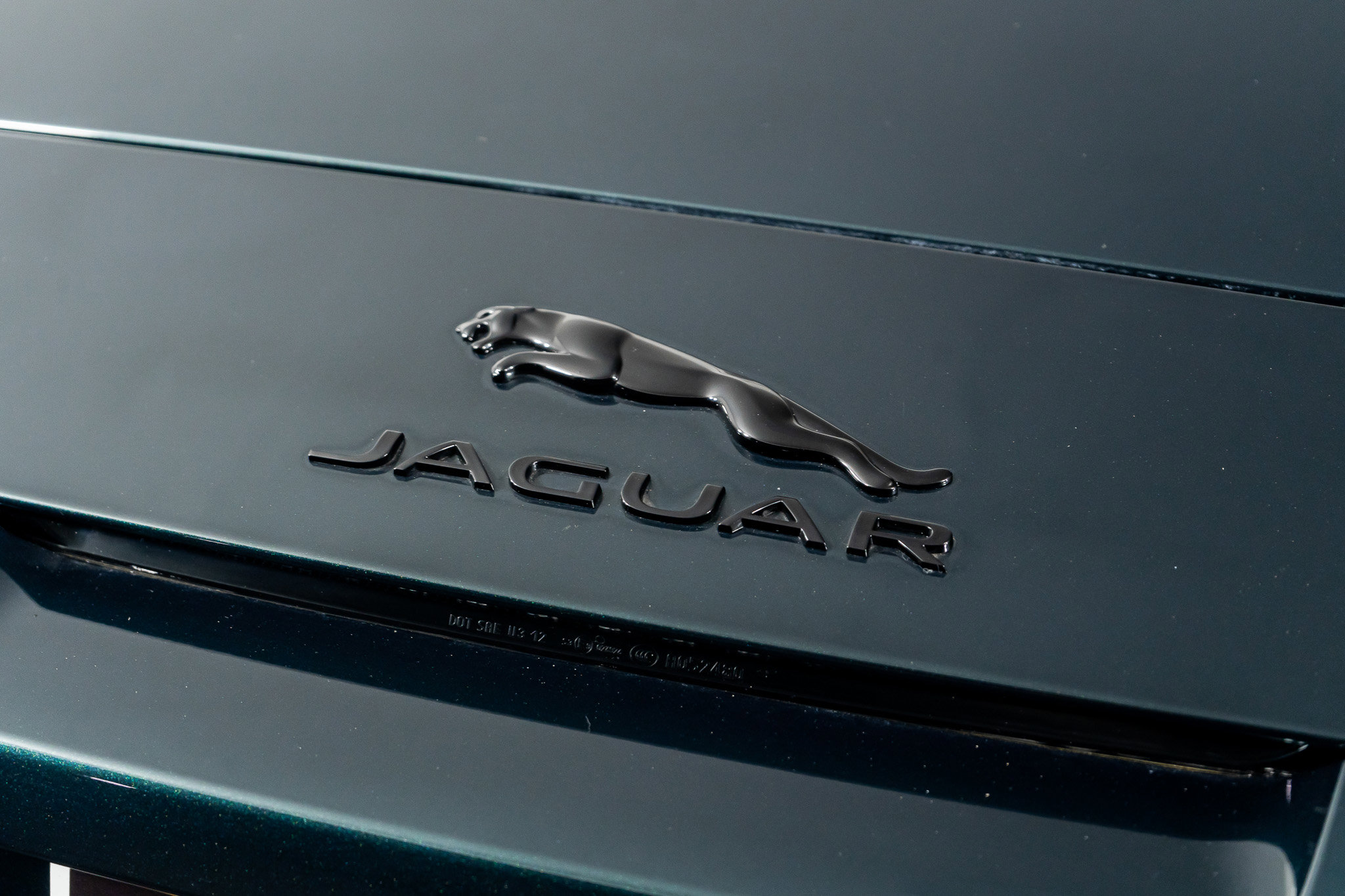 Used 2023 Jaguar F-TYPE R image 20