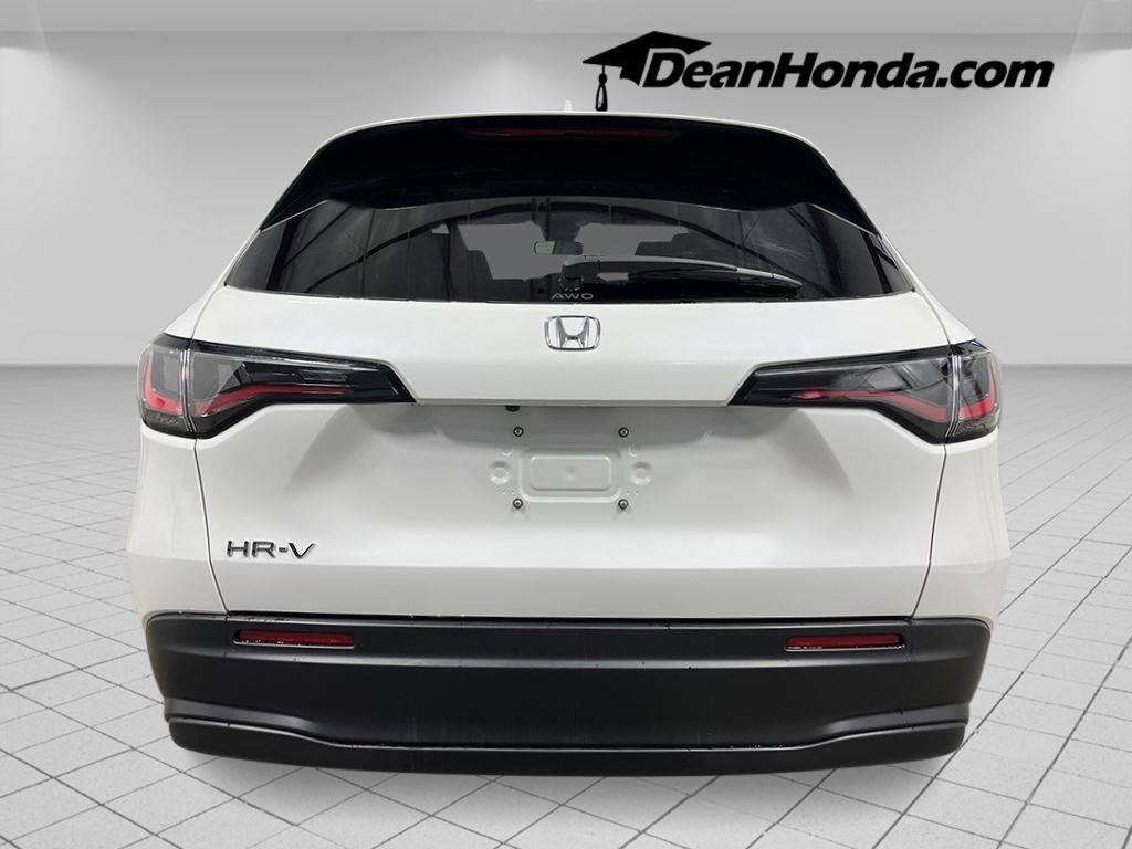 New 2026 Honda HR-V LX image 4