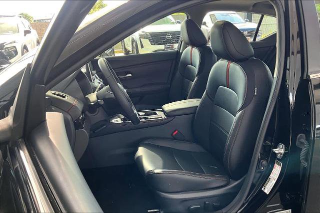 Certified 2024 Nissan Sentra SR w/ SR Premium Package FWD image 8