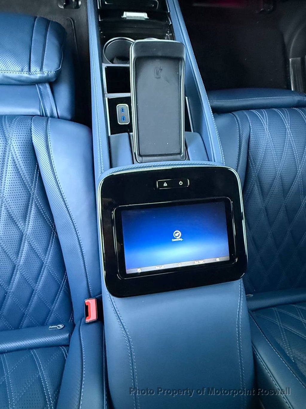 Used 2025 Mercedes-Benz Maybach GLS 600 4MATIC image 13