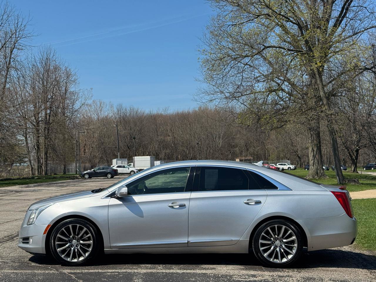 Used 2014 Cadillac XTS Premium image 16