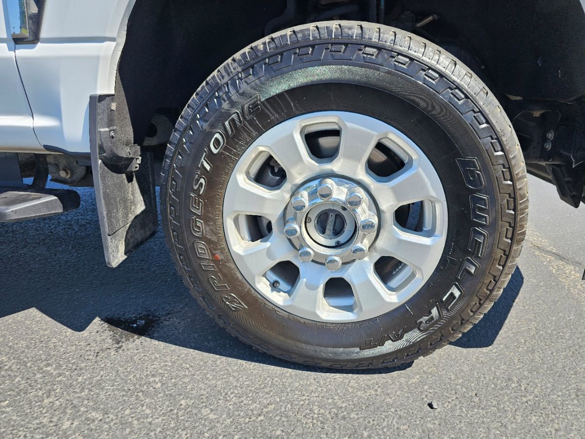 Used 2023 Ford F350 XLT w/ FX4 Off-Road Package image 6