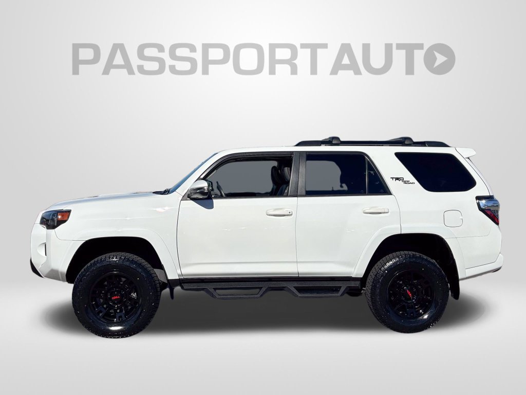 Used 2019 Toyota 4Runner TRD Off-Road Premium AWD/4WD image 2