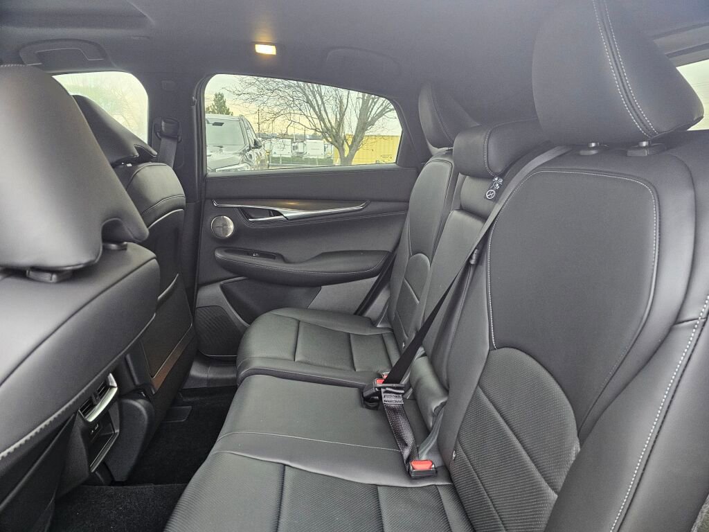 New 2025 INFINITI QX55 Essential image 21