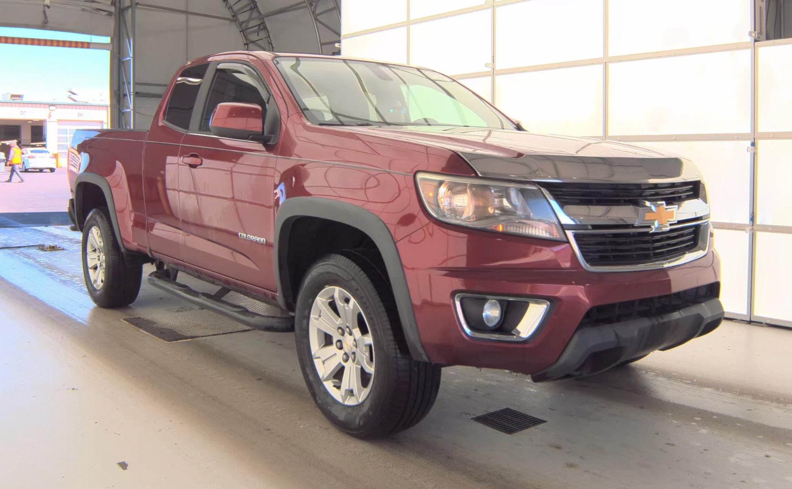 Used 2018 Chevrolet Colorado LT w/ LT Convenience Package AWD/4WD image 3