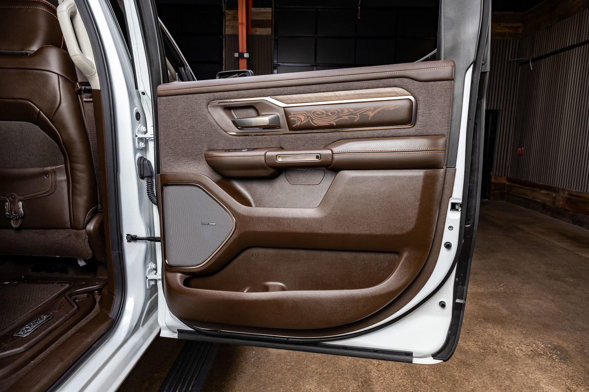 Used 2025 RAM 1500 Limited w/ Bed Utility Group image 39