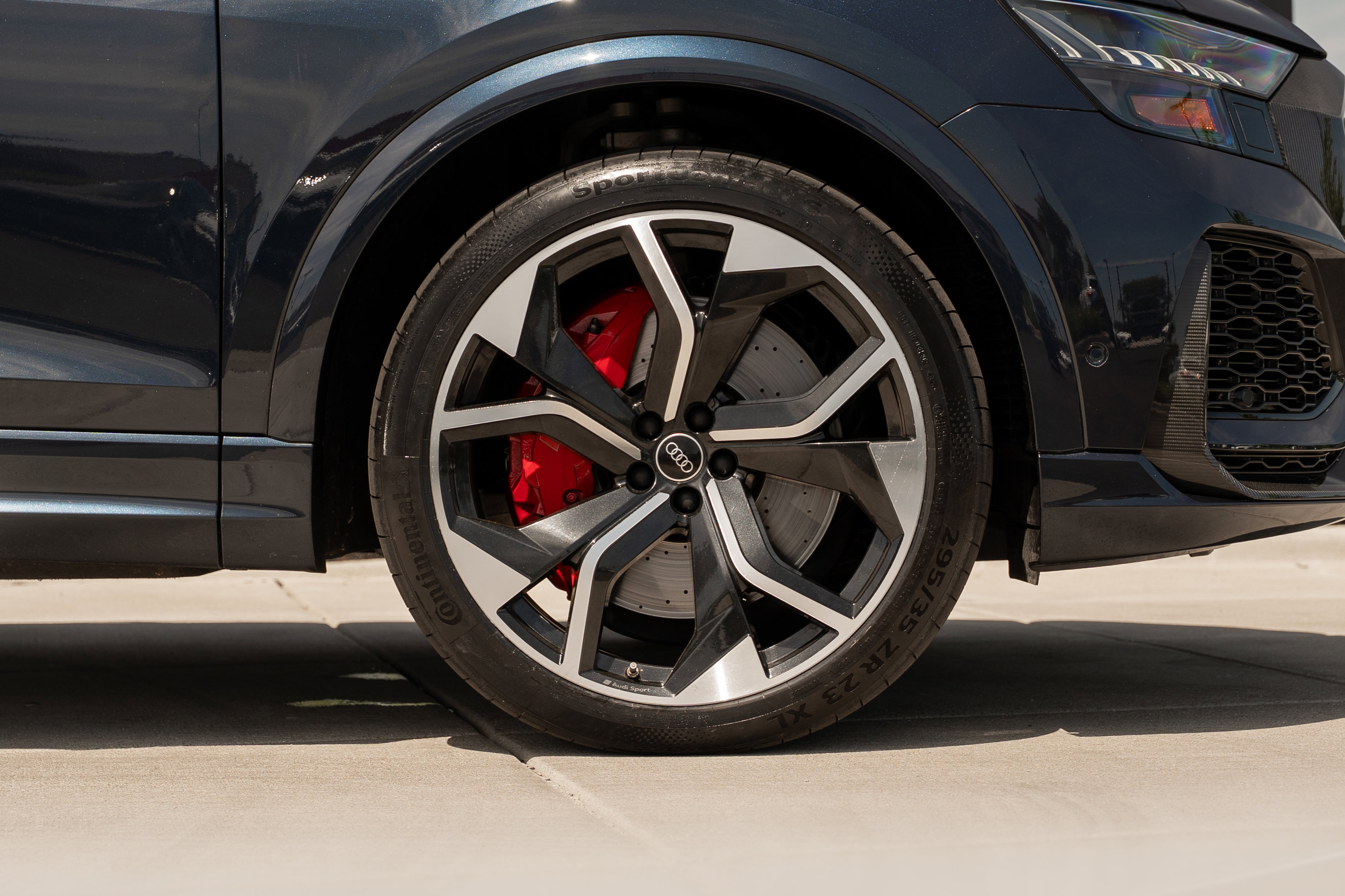 Certified 2023 Audi RS Q8 AWD/4WD image 38