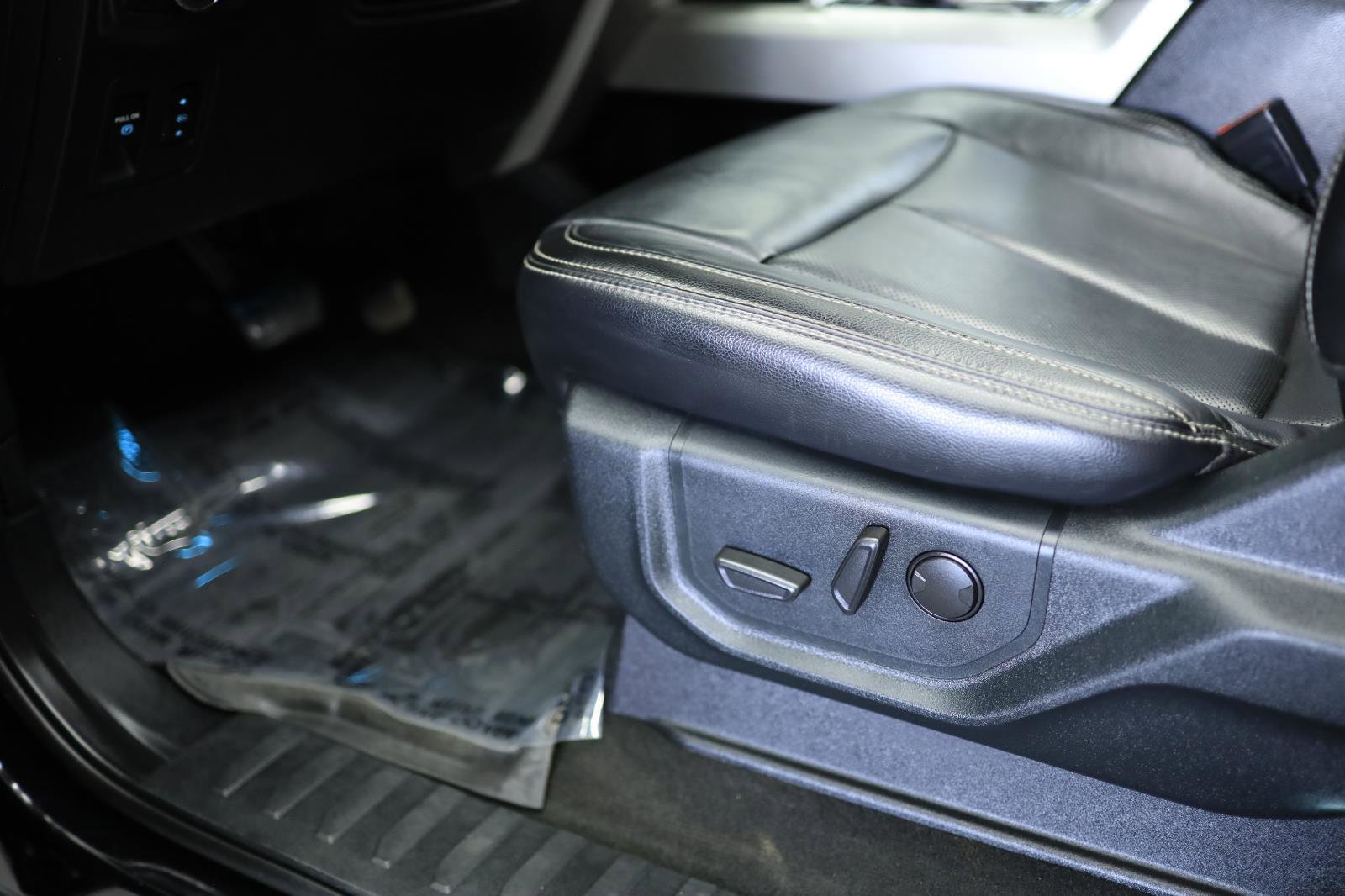 Used 2020 Ford F150 Lariat w/ Equipment Group 502A Luxury image 28