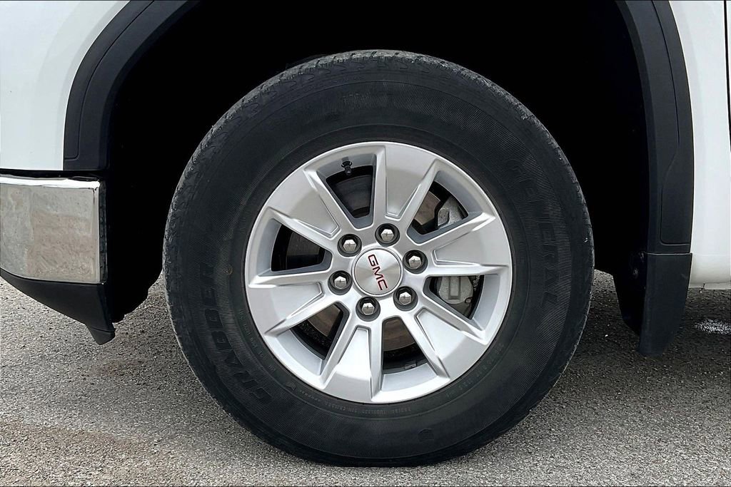 Used 2021 GMC Sierra 1500 SLE w/ Driver Alert Package II AWD/4WD image 8