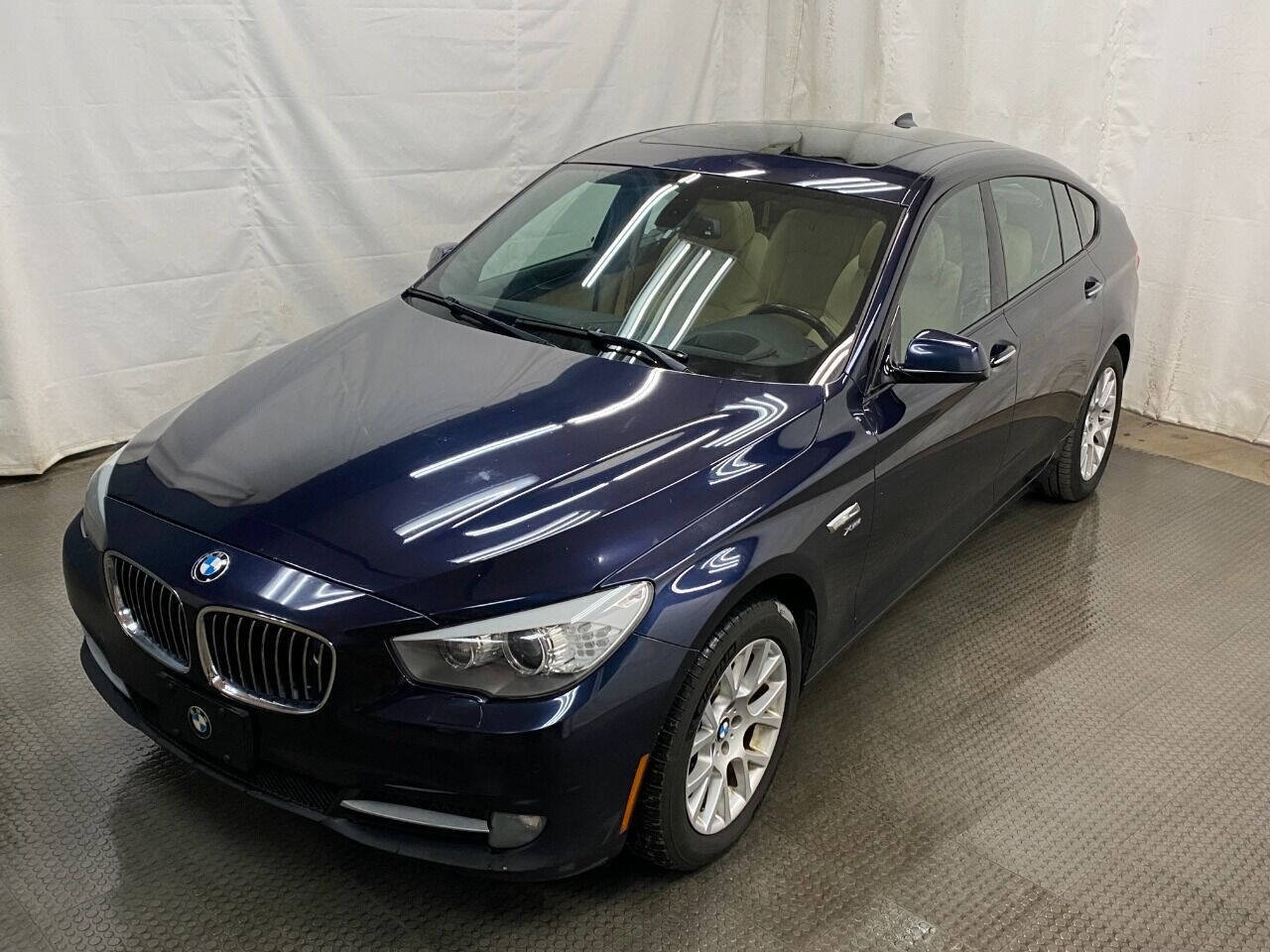 Used 2010 BMW 550i Gran Turismo xDrive AWD/4WD image 5