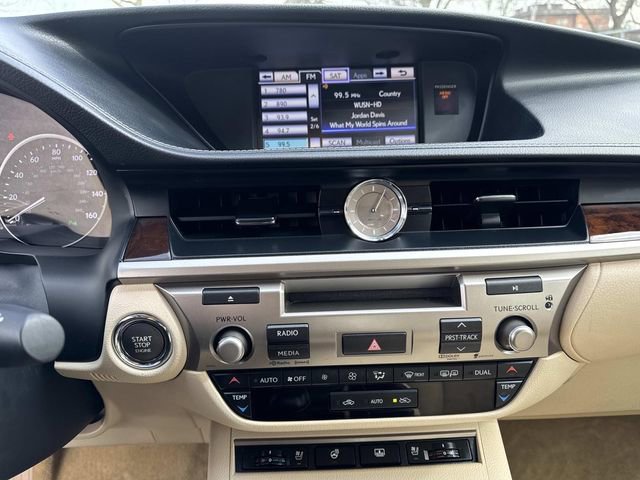 Used 2014 Lexus ES 350 w/ Luxury Package image 24