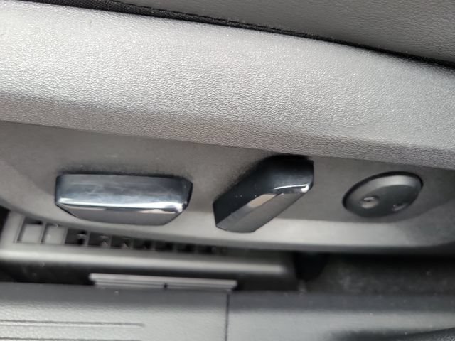 Used 2025 Nissan Rogue Platinum FWD image 20