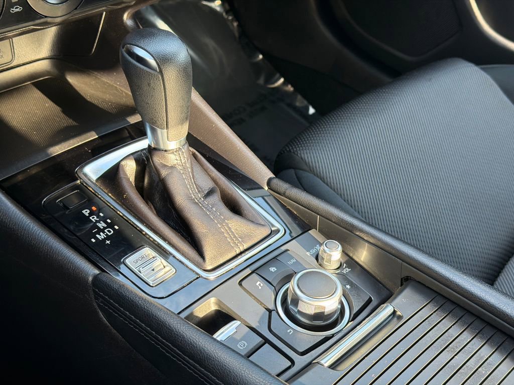 Used 2017 MAZDA MAZDA3 Sport image 24