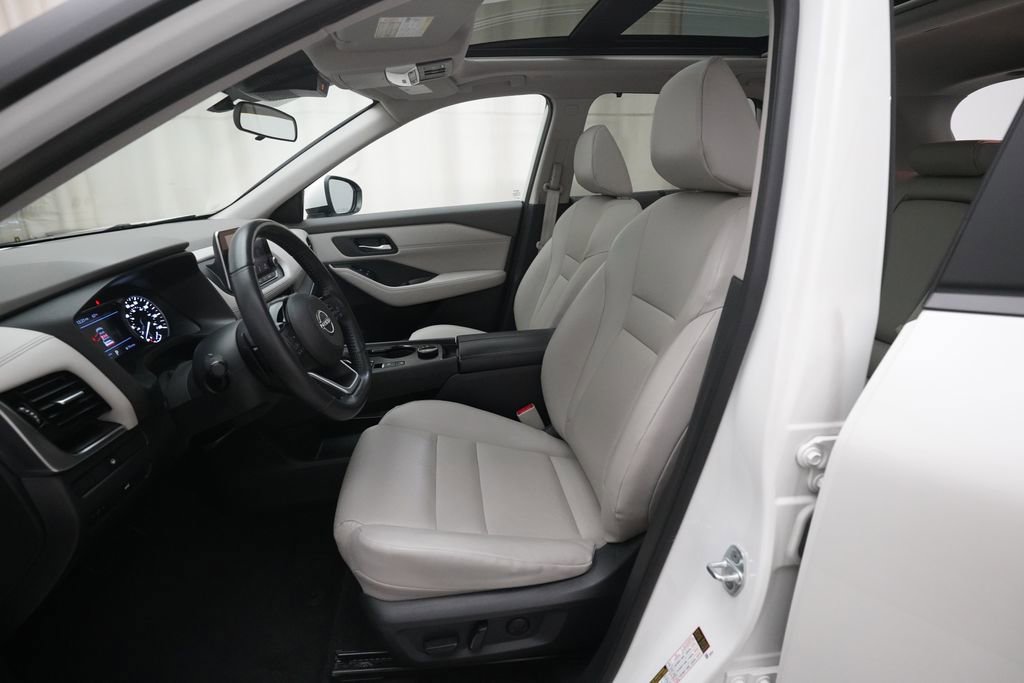Used 2023 Nissan Rogue SV w/ SV Premium Package AWD/4WD image 7