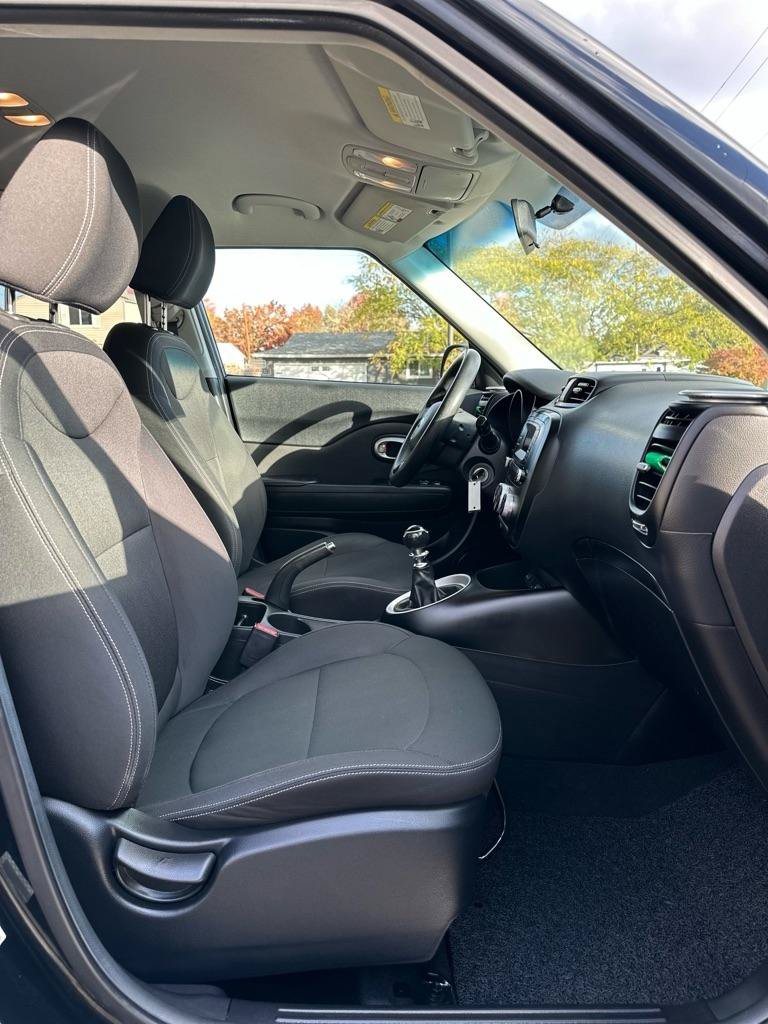 Used 2014 Kia Soul FWD image 15