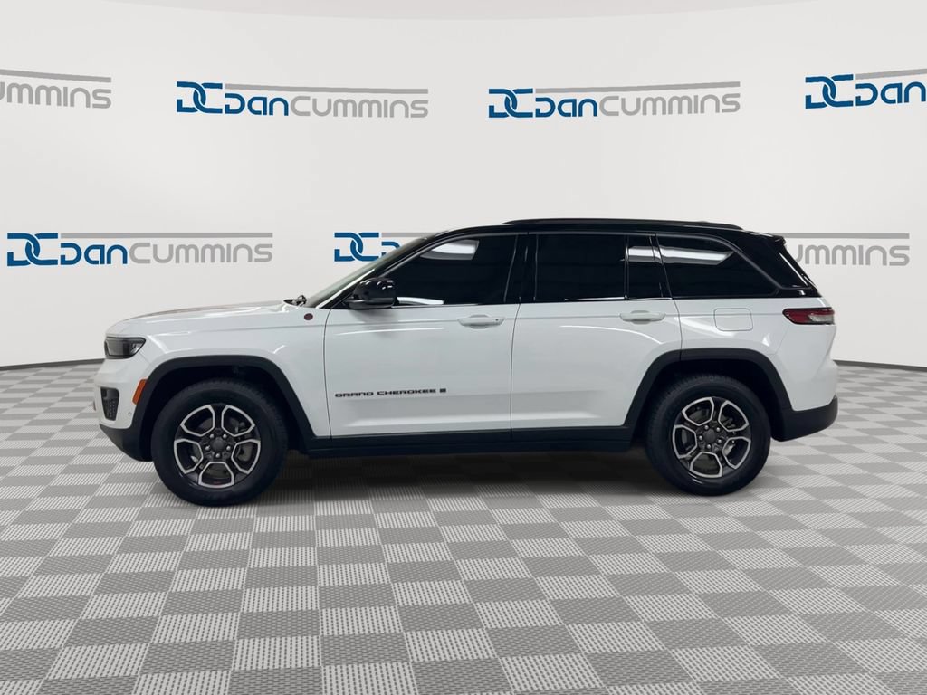 Used 2022 Jeep Grand Cherokee Trailhawk w/ ADV Protech Group II AWD/4WD image 5